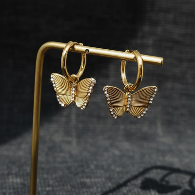 Boucles d'oreilles Papillon incrustée en zircone cubique